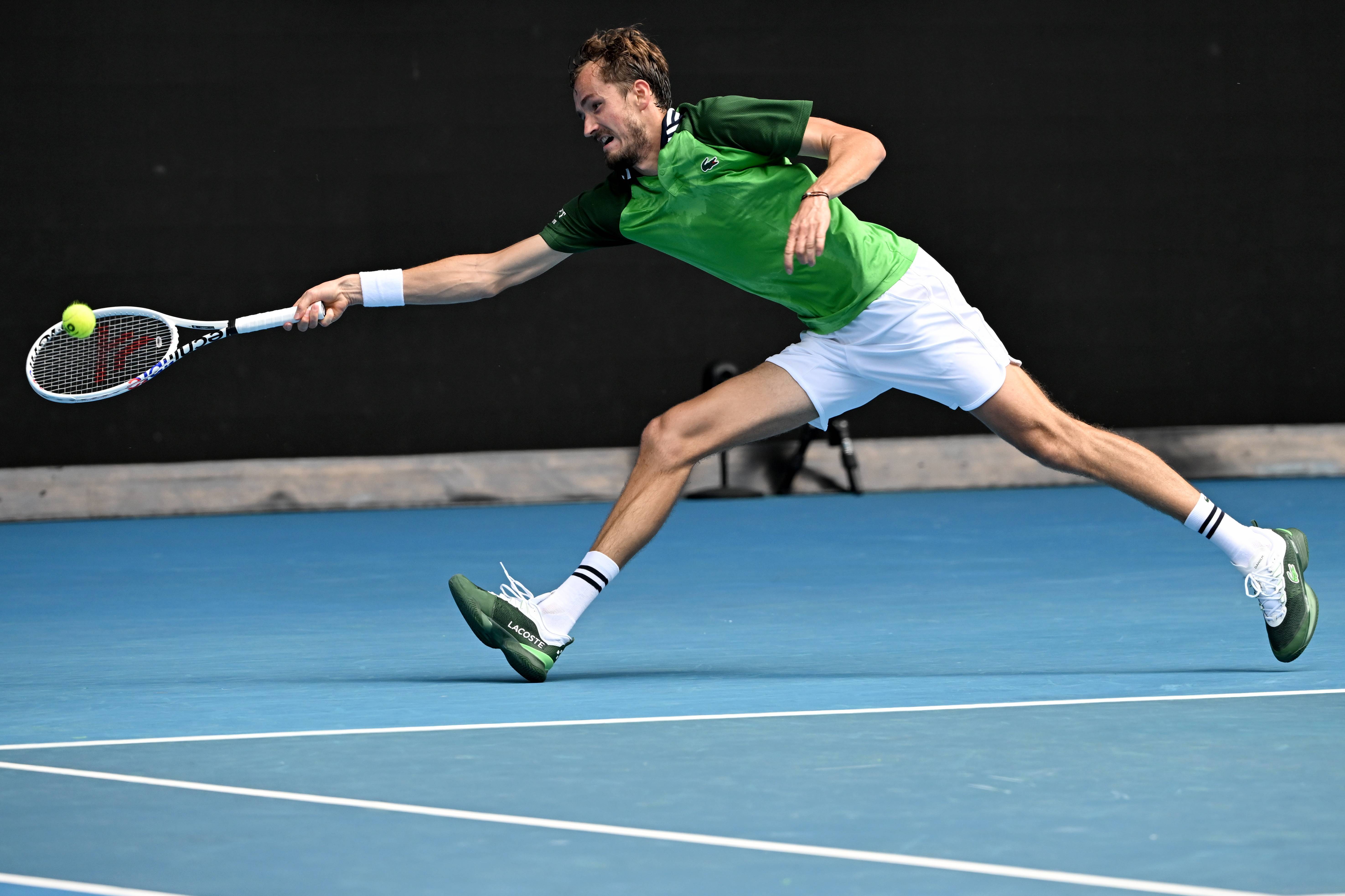 温网险胜澳网,梅德韦杰夫状态火热的简单介绍 温网险胜澳网,梅德韦杰夫状态火热的简单介绍