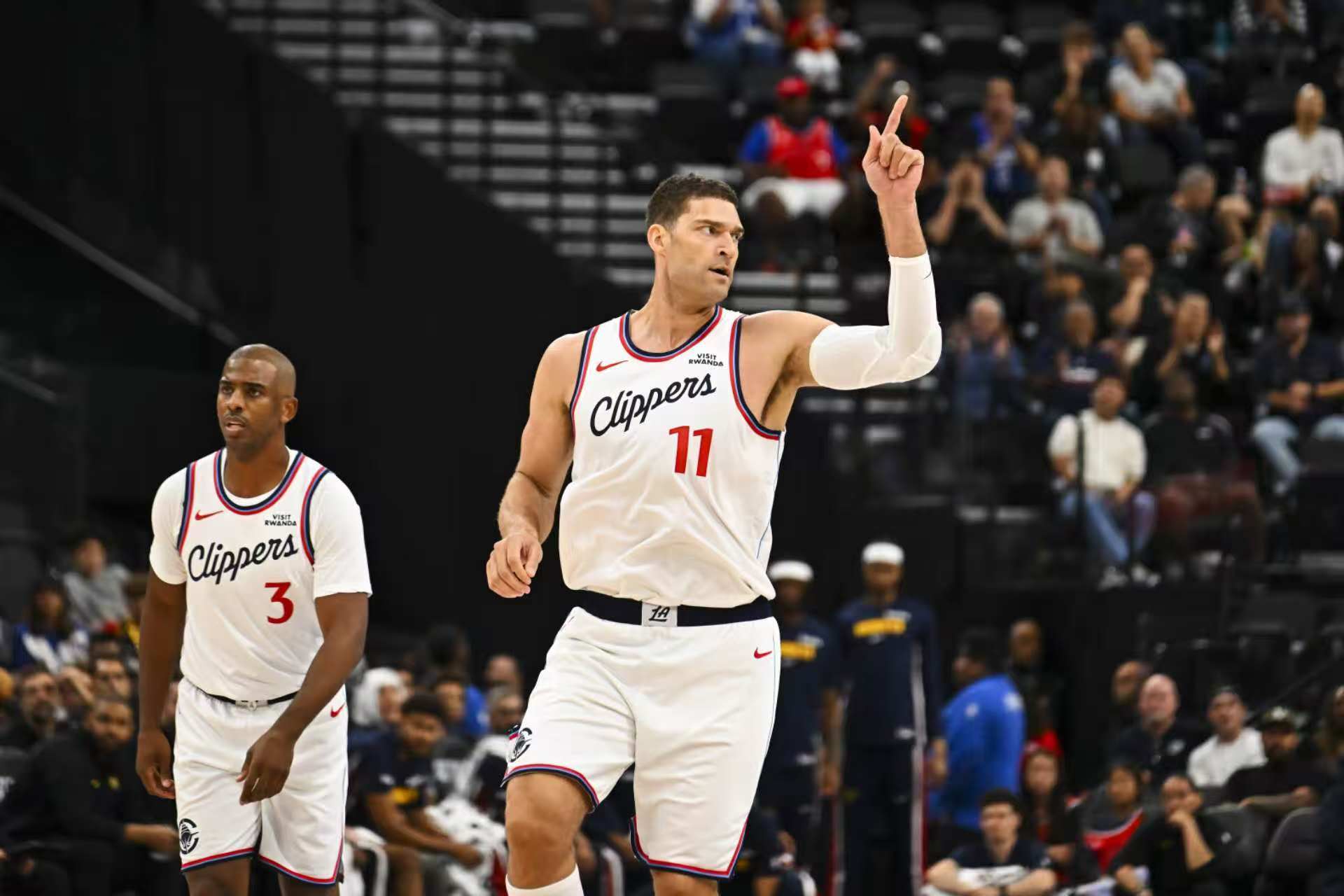 雷霆绝杀快船,保罗带队取胜 雷霆绝杀快船,保罗带队取胜