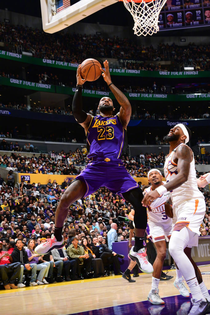 勇士翻盘火箭，浓眉哥点燃赛场