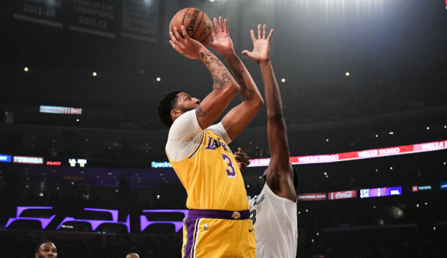 上海队绝杀灰熊，浓眉哥统治全场