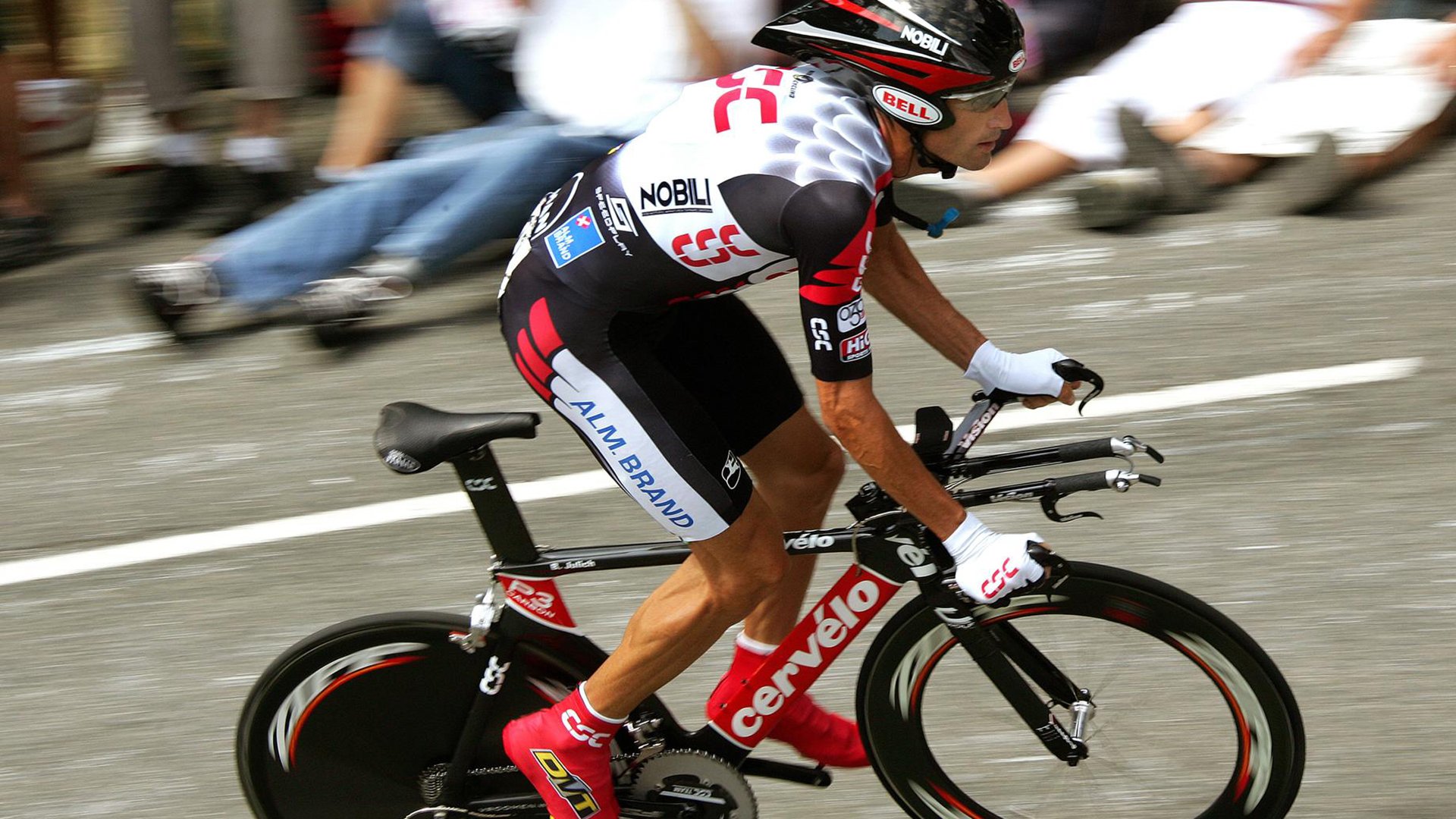 统治力时刻，浙江队单节风暴与马克西的欧冠封神—跨越赛场的英雄共鸣